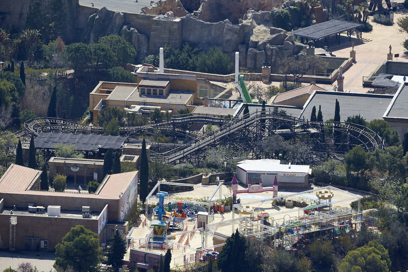 El parque temático lleva ya más de un año cerrado por la pandemia y con sus trabajadores en ERTE. En 2020 cumplió dos décadas en las que el sueño inicial se ha complicado