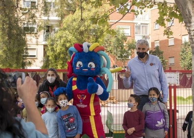 Imagen secundaria 1 - Algunos momentos de la visita. 