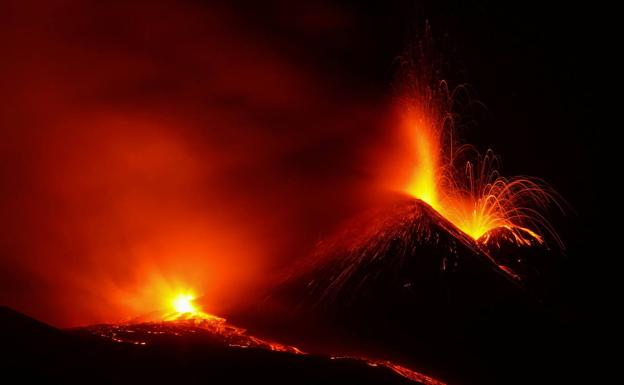 Erupciones en el volcán Etna