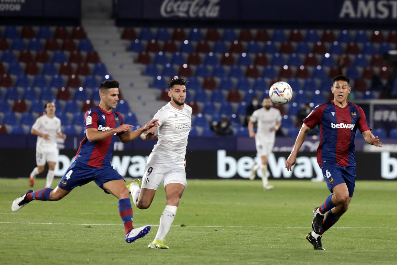 Fotos: Las mejores imágenes del Levante UD-SD Huesca