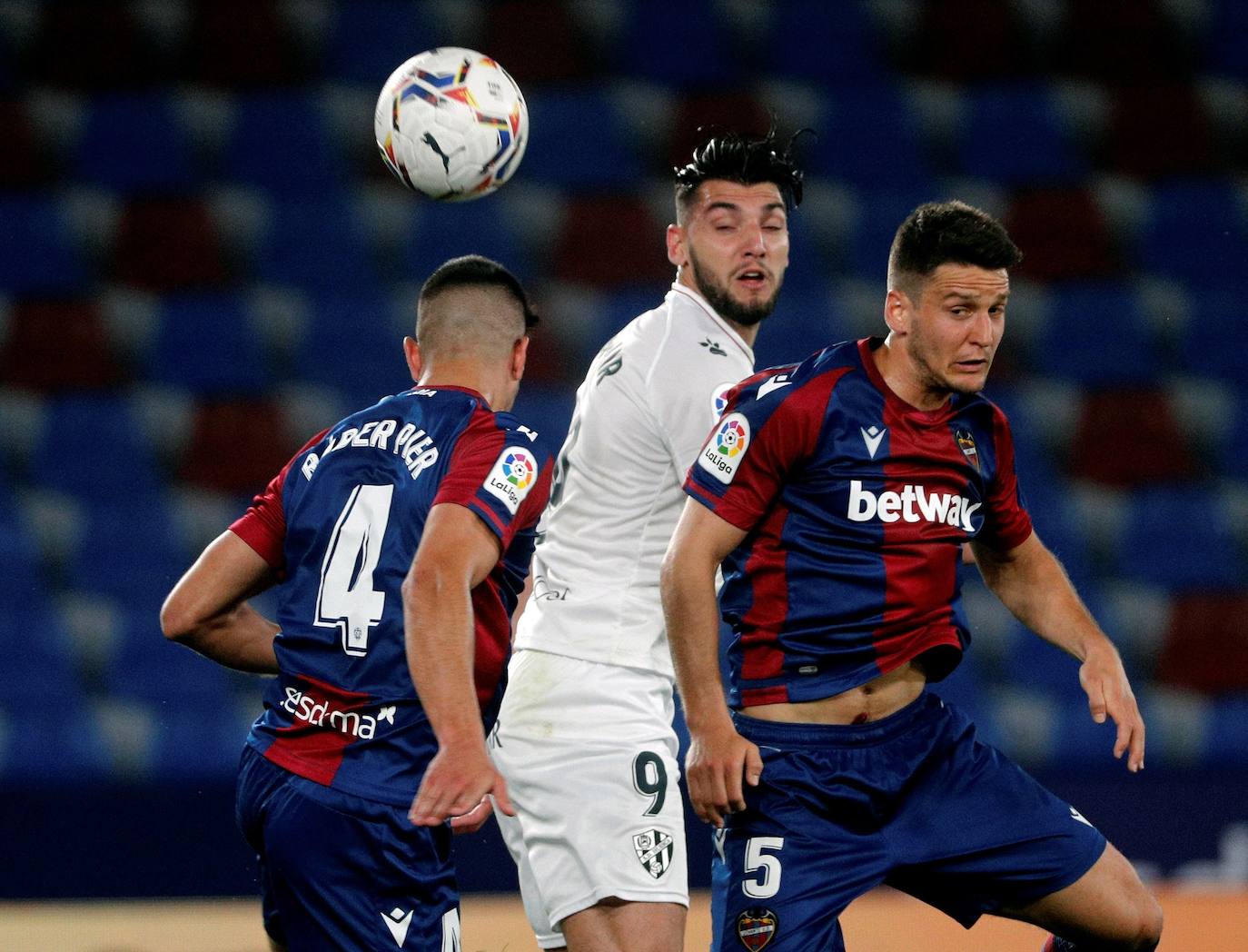 Fotos: Las mejores imágenes del Levante UD-SD Huesca