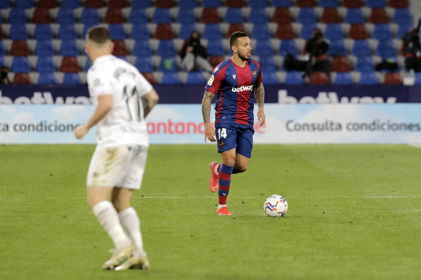 Fotos: Las mejores imágenes del Levante UD-SD Huesca