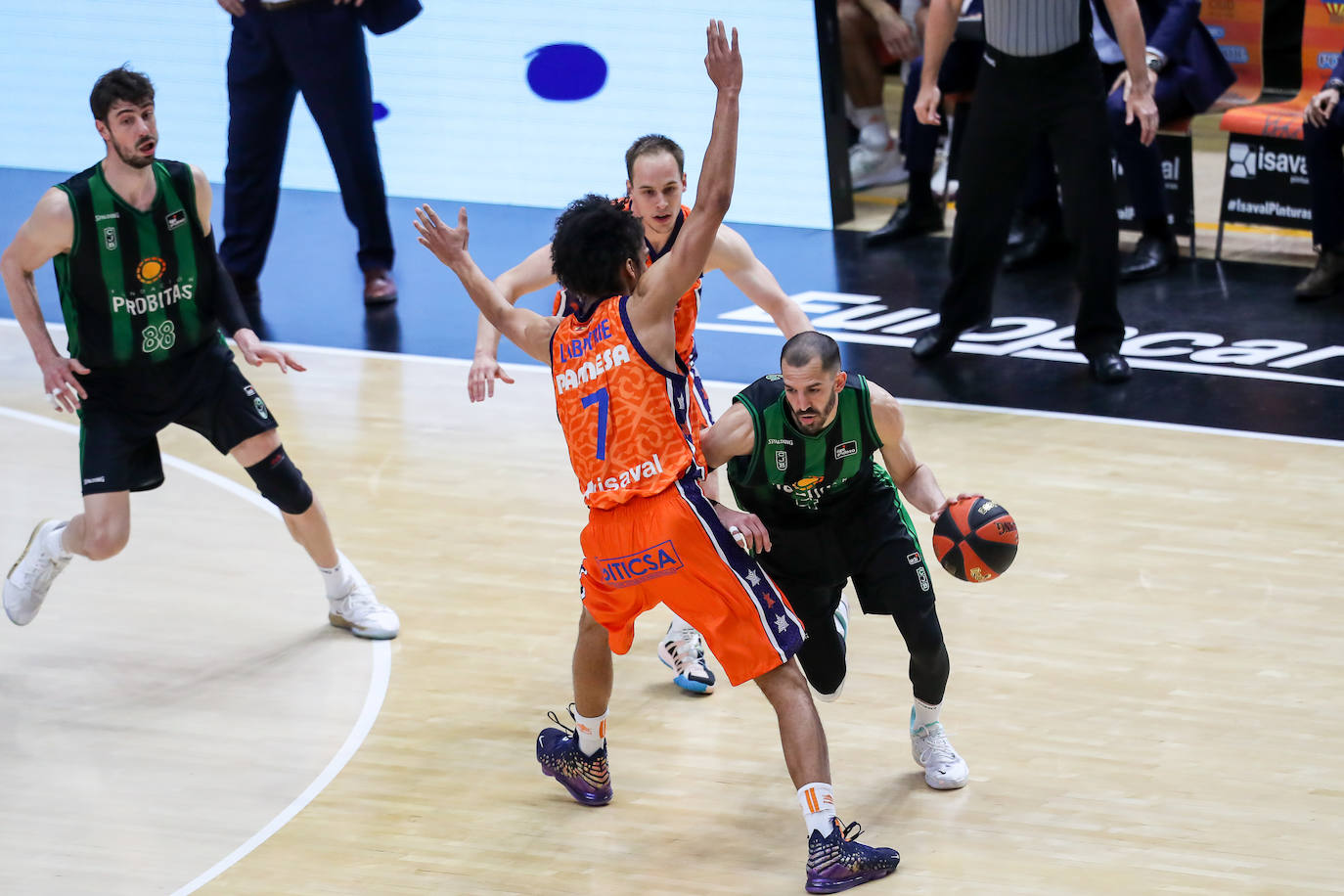 Fotos: Las mejores imágenes del Valencia Basket-Joventut de Badalona