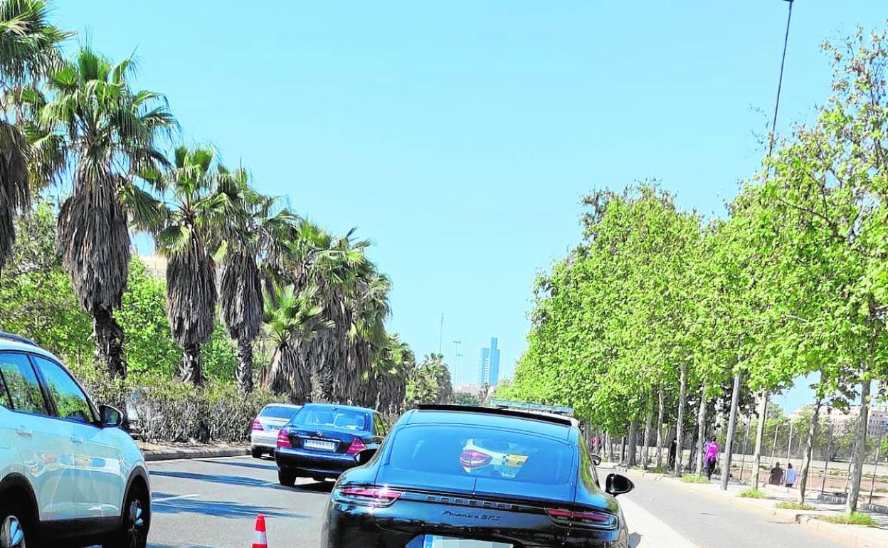 El Porsche Panamera, el lunes en el control policial. 