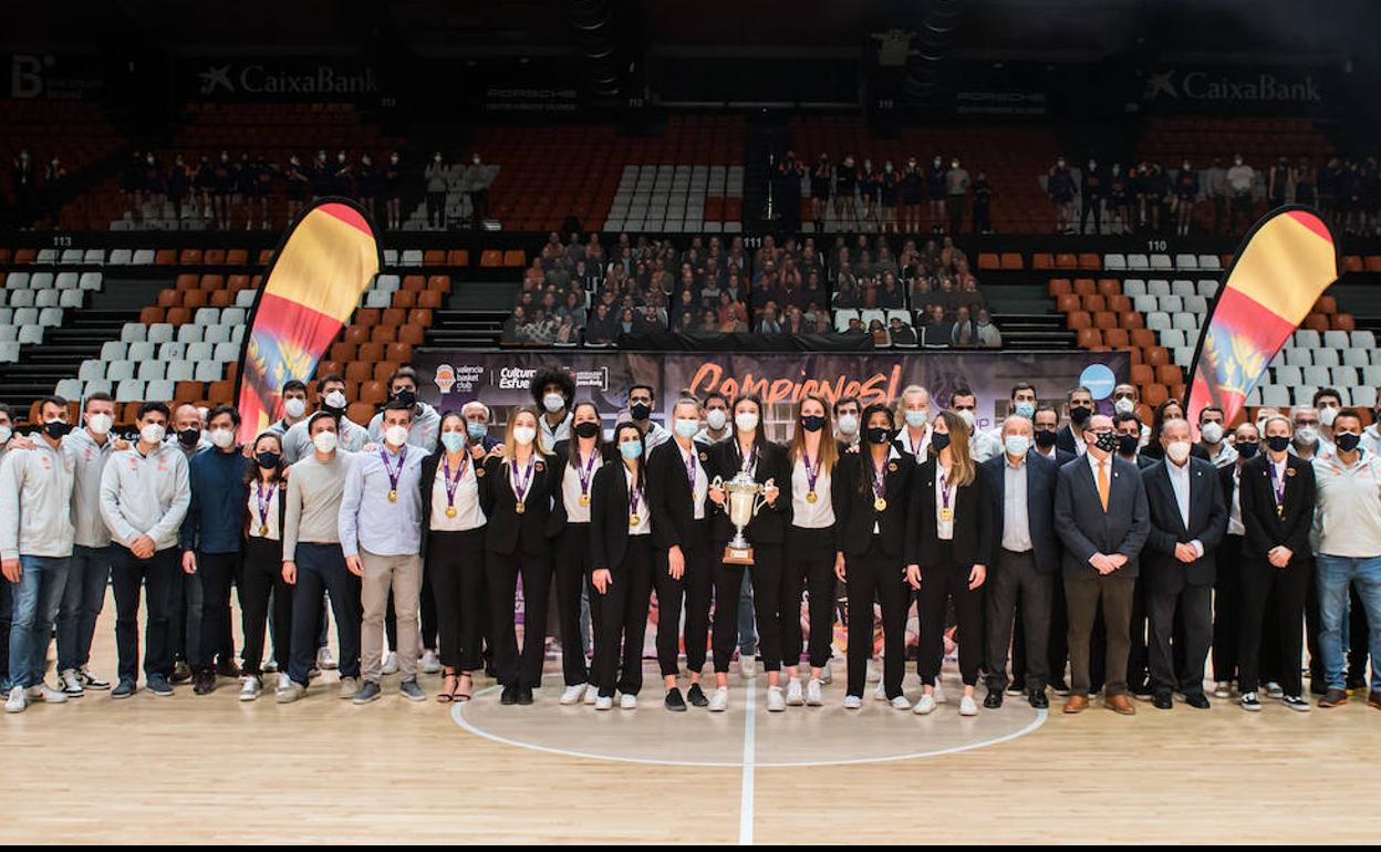 El orgullo taronja saca músculo en la celebración de la Eurocup Women