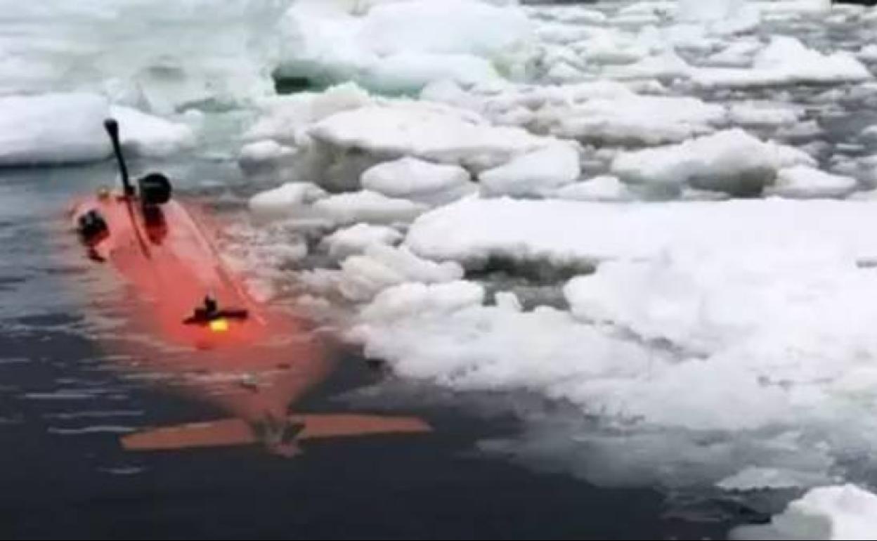 El submarino, durante la misión