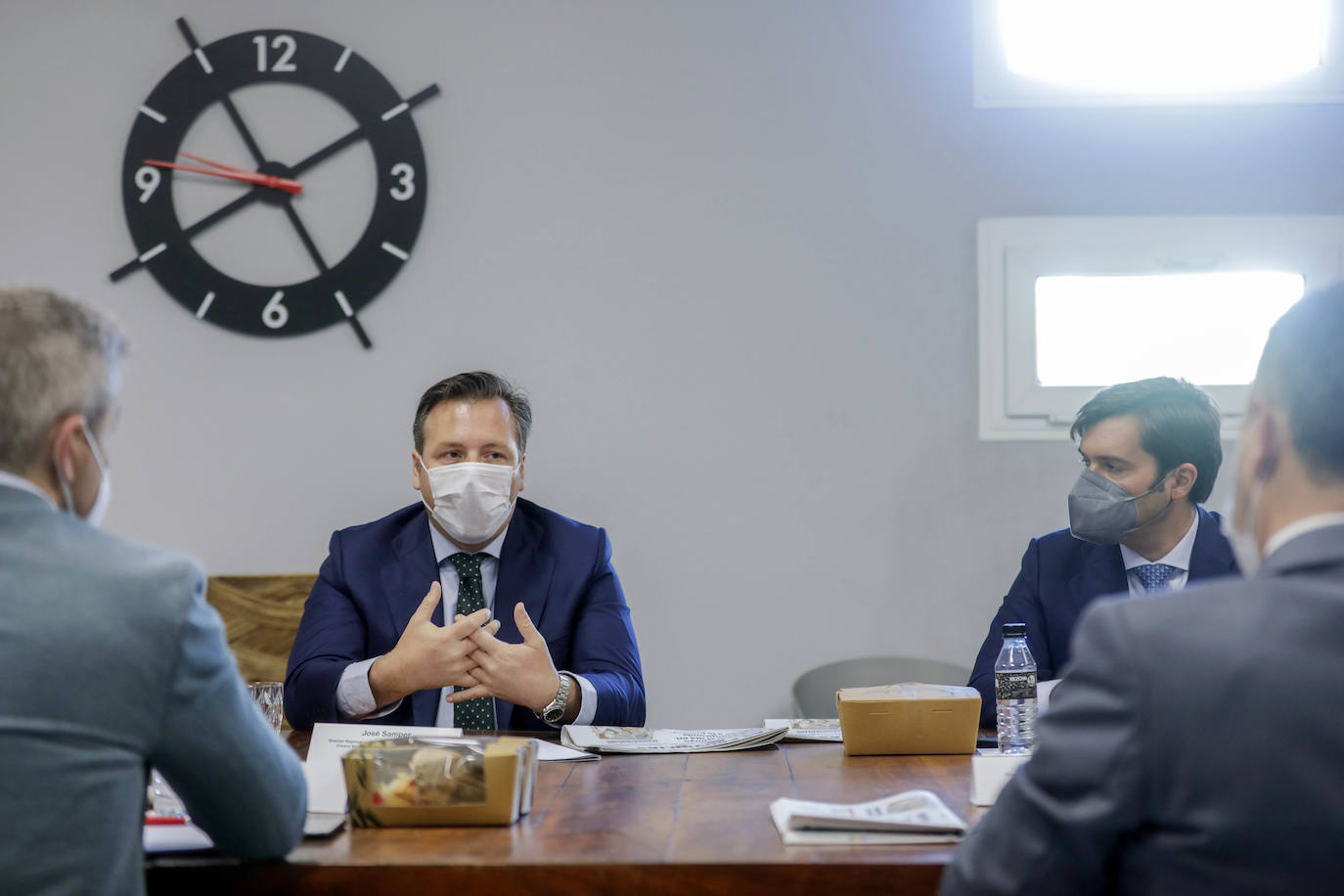 Fotos: Mesa de expertos ¿Dónde invertir en tiempos de Covid-19?