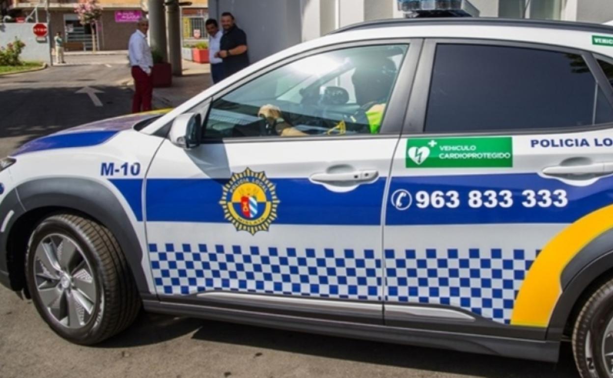 Un coche patrulla de la Policía Local de Mislata. 