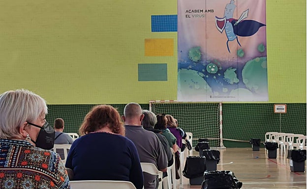 Imagen principal - El proceso de esta mañana en el que ha estado presente el alcalde, Michel Montaner. 