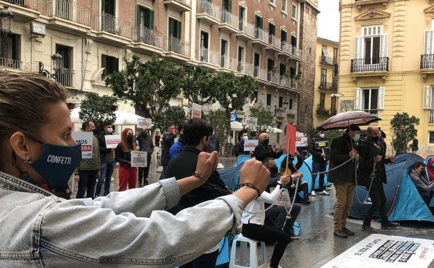 «Esto es una llamada de auxilio porque estamos condenados»