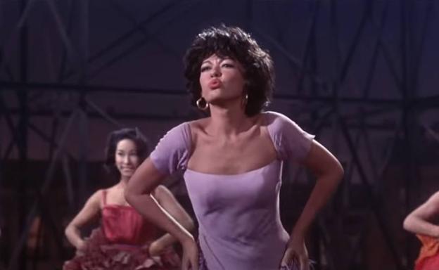 Rita Moreno como Anita en 'West Side Story'.