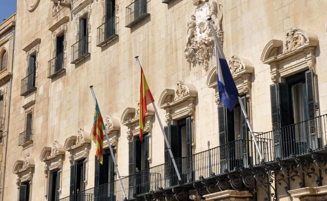 Las reacciones tras la brutal agresión se han sucedido en la ciudad en las últimas horas. 