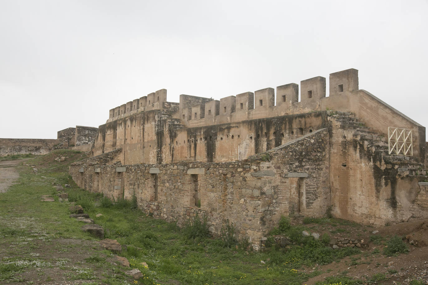 Estado del Castillo de Sagunto en abril de 2021. 