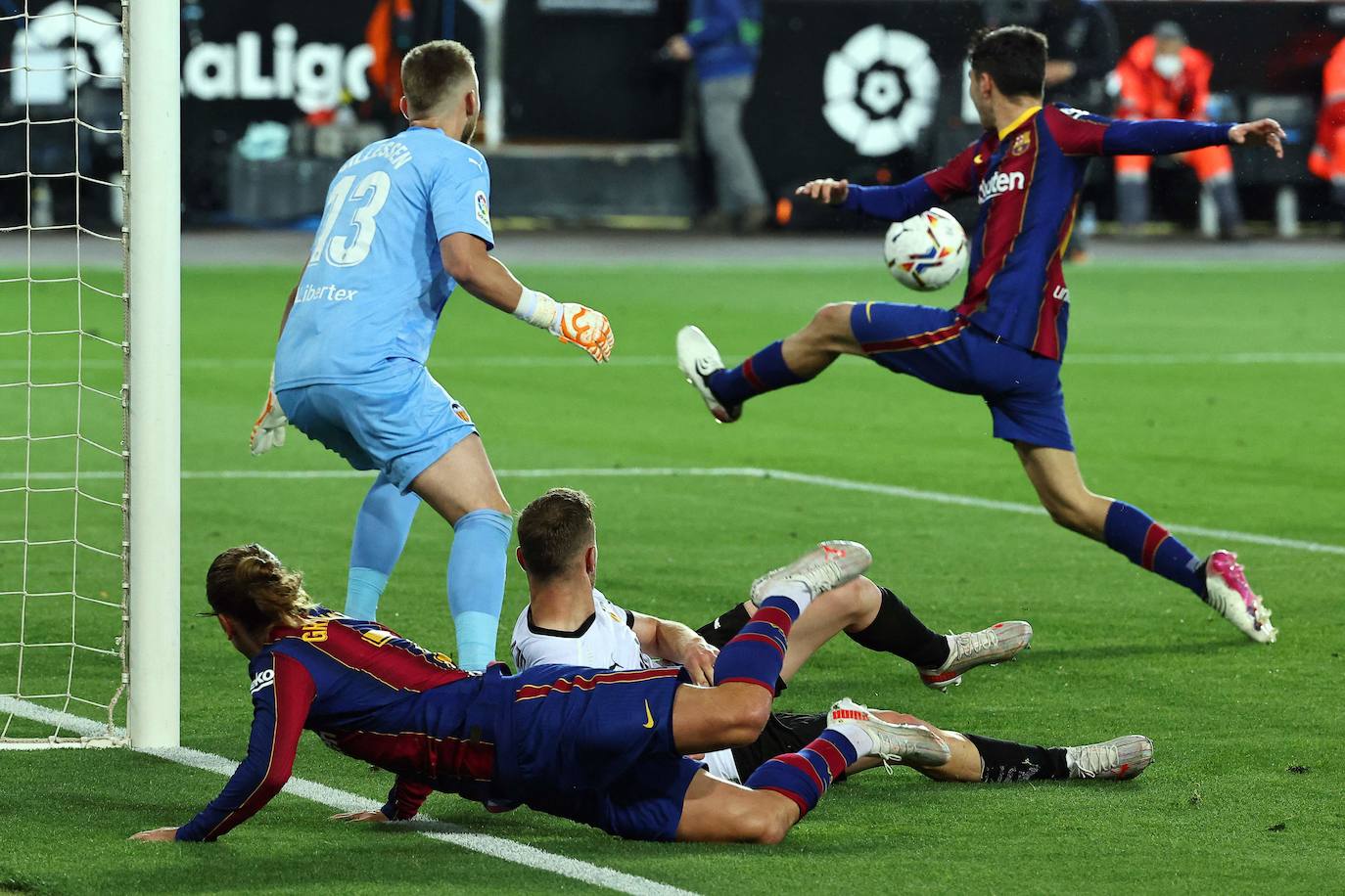 Fotos: Las mejores imágenes del Valencia CF-FC Barcelona