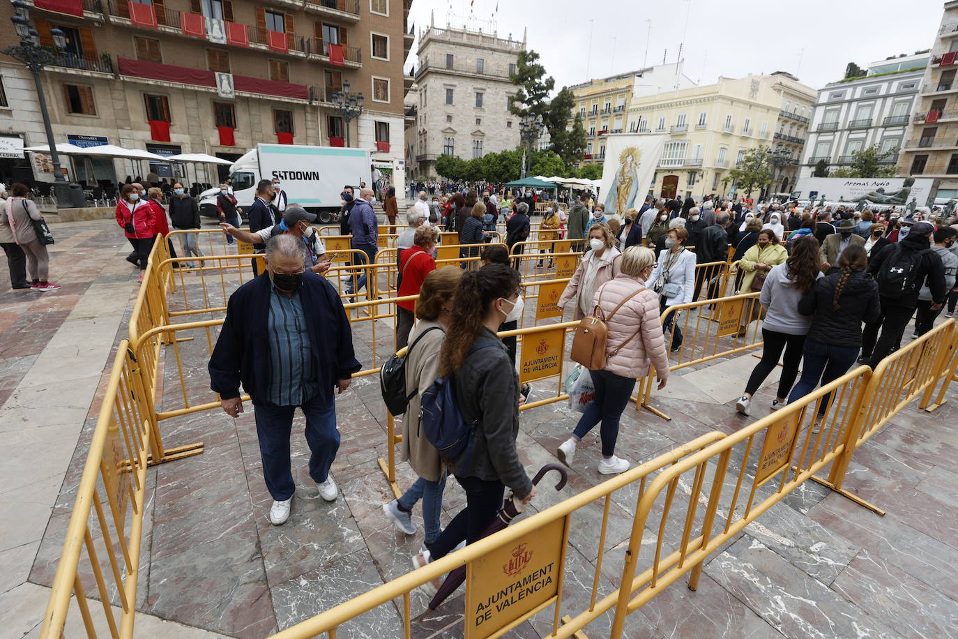 Missa d'Infants y traslado de la Virgen en Valencia