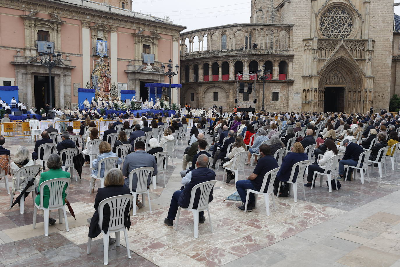 Missa d'Infants y traslado de la Virgen en Valencia