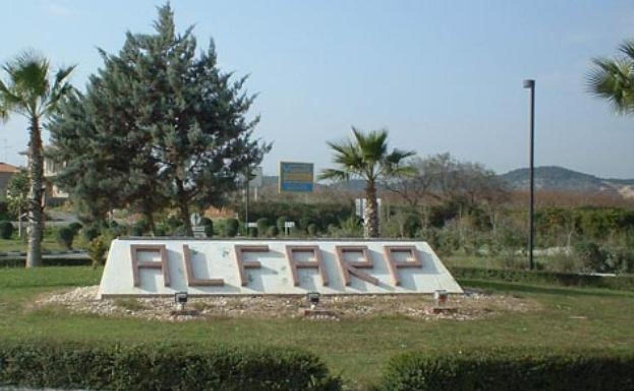 Alfarp registra un brote social. 