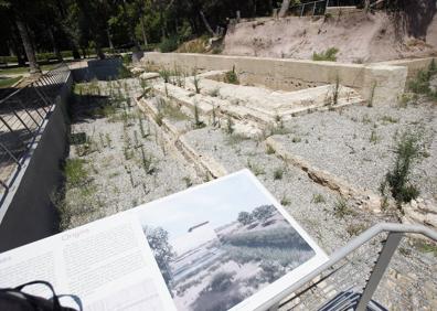 Imagen secundaria 1 - Restos actuales del Palacio Real y excavaciones en 2009.