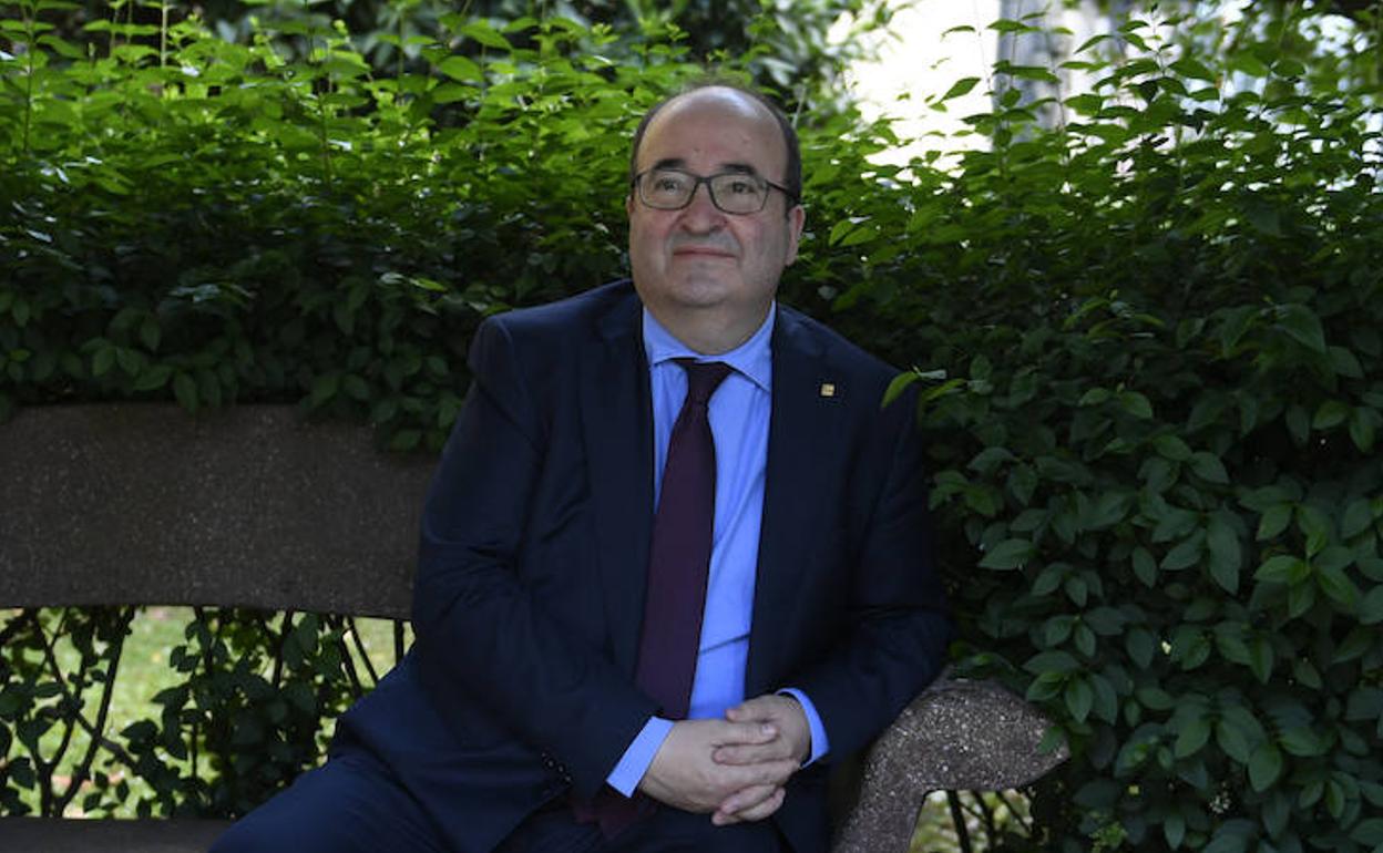 Miquel Iceta, esta semana, en los jardines de la Subdelegación del Gobierno en Bilbao.