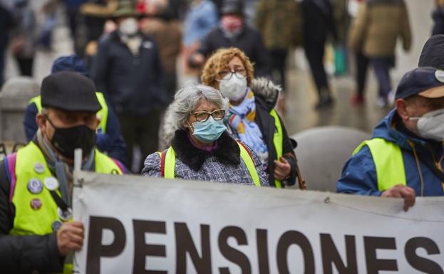 El grupo de trabajadores más perjudicado por la reforma de las pensiones perderá hasta 460 euros al mes si se prejubila