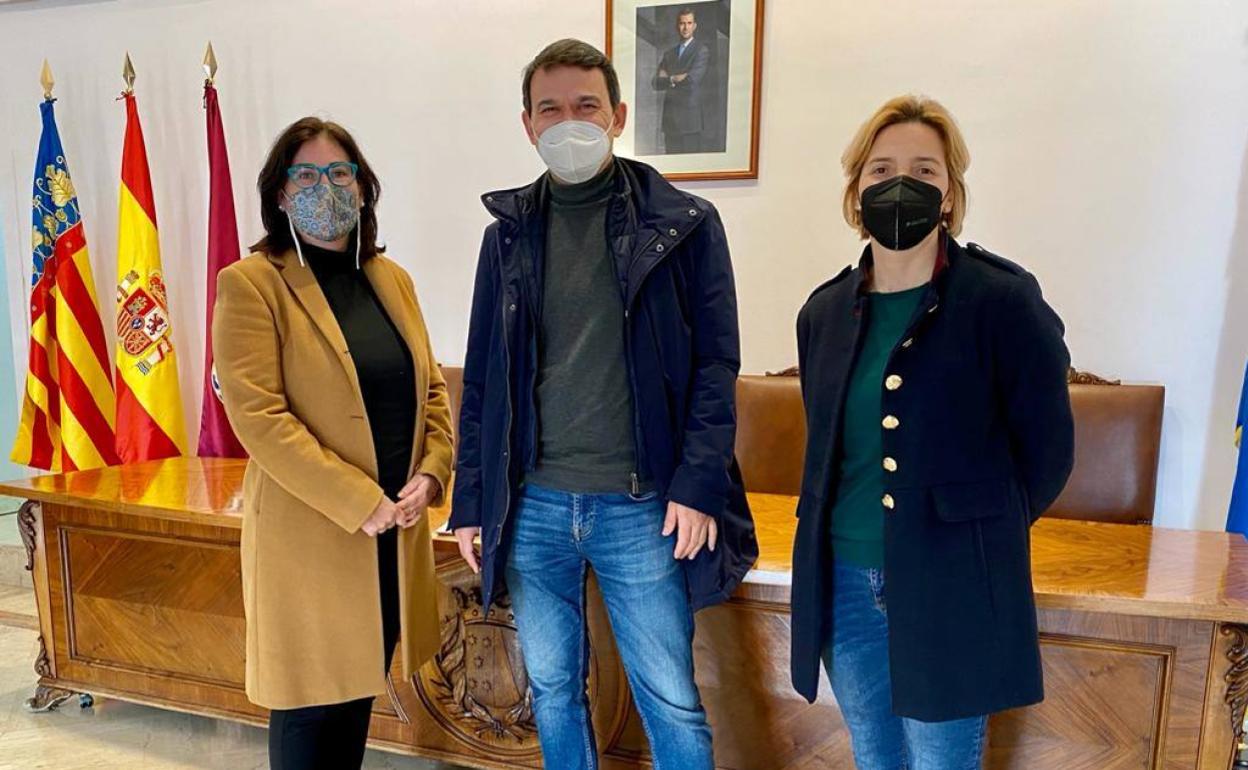 María Mut, José Antonio Cristóbal y Eva Catalá, los tres representantes del PP en la Corporación de Dénia.  