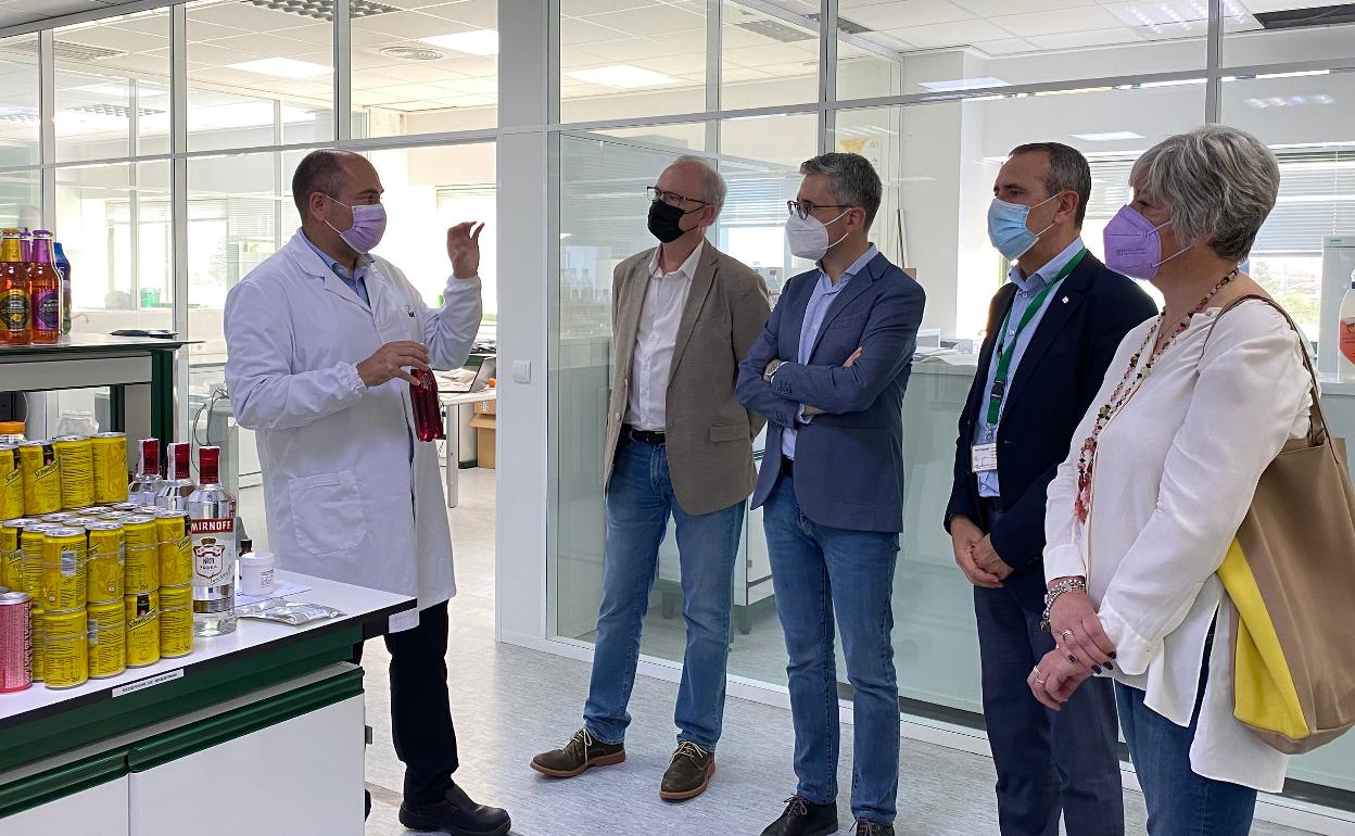 Visita a la multinacional ubicada en Carcaixent. 