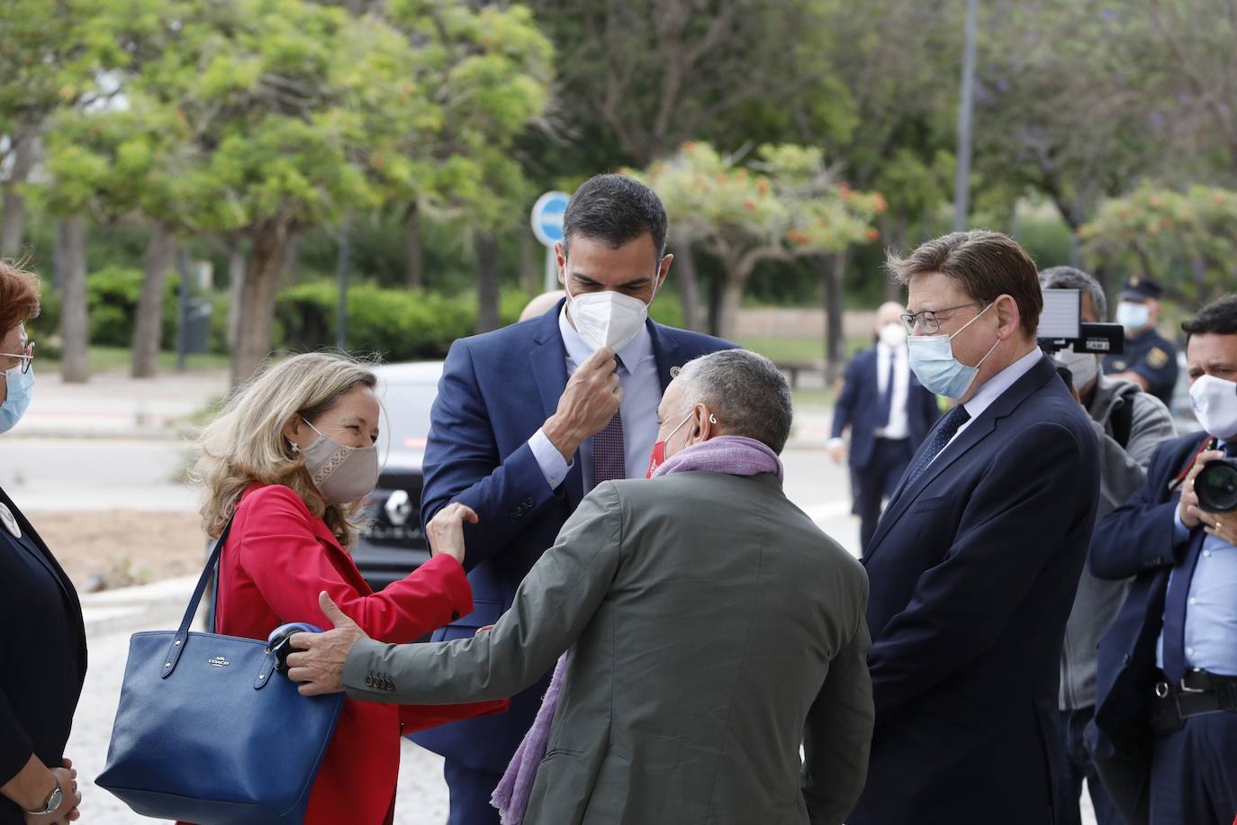 El presidente del Gobierno ha visitado Valencia para participar en el 43 congreso de UGT, donde ha adelantado que se va a aprobar un plan de choque para el paro juvenil.