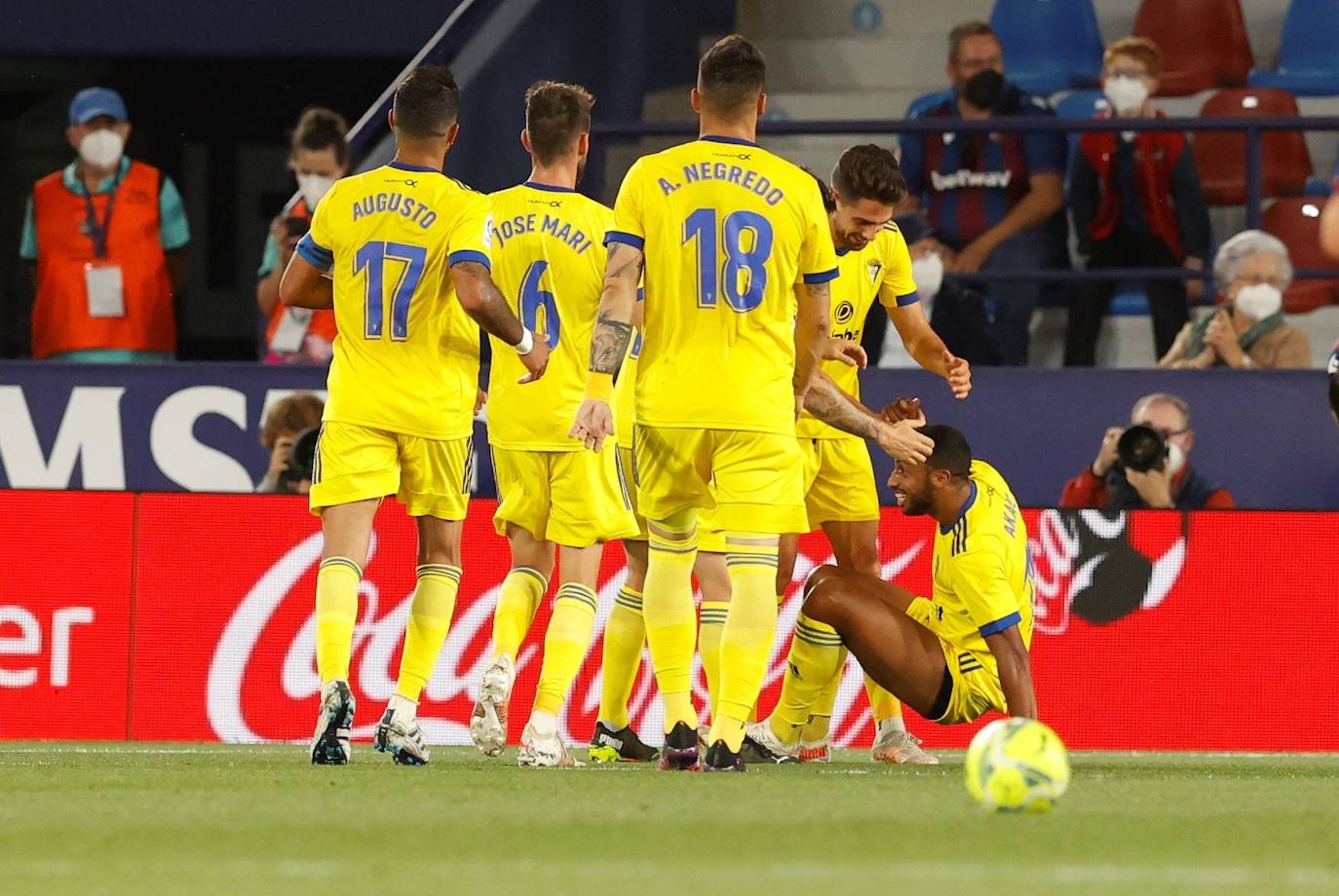 Fotos: Las mejores imágenes del Levante UD-Cádiz CF