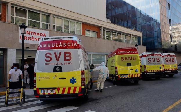 Muere un trabajador al caer de un quinto piso en la calle Cuenca de Valencia