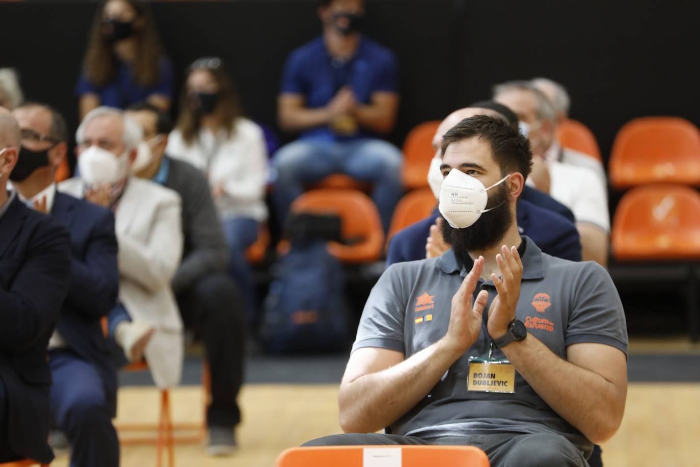 El Proyecto FER, la iniciativa impulsada por Juan Roig, ha batido un nuevo récord y pasa a contar con 150 competidores tal y como ha informado en un acto celebrado en L'Alqueria del Basket. De ellos, 36 estarán en los Juegos Olímpicos de Tokio. El desafío de alcanzar los 50 representantes sigue vivo para la cita de París en 2024. 