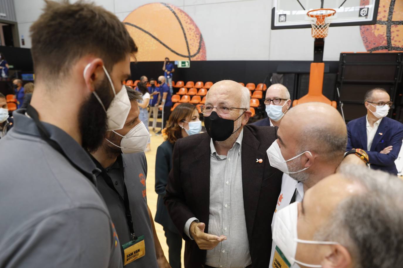 El Proyecto FER, la iniciativa impulsada por Juan Roig, ha batido un nuevo récord y pasa a contar con 150 competidores tal y como ha informado en un acto celebrado en L'Alqueria del Basket. De ellos, 36 estarán en los Juegos Olímpicos de Tokio. El desafío de alcanzar los 50 representantes sigue vivo para la cita de París en 2024. 