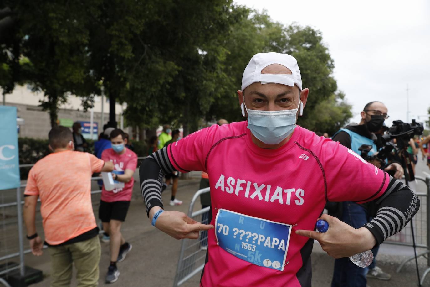 El atletismo popular retoma el pulso en Valencia con la segunda carrera celebrada en la ciudad. Los corredores se han lanzado a la calle con ganas e ilusión después de más de un año sin poder participar en este tipo de competiciones. 