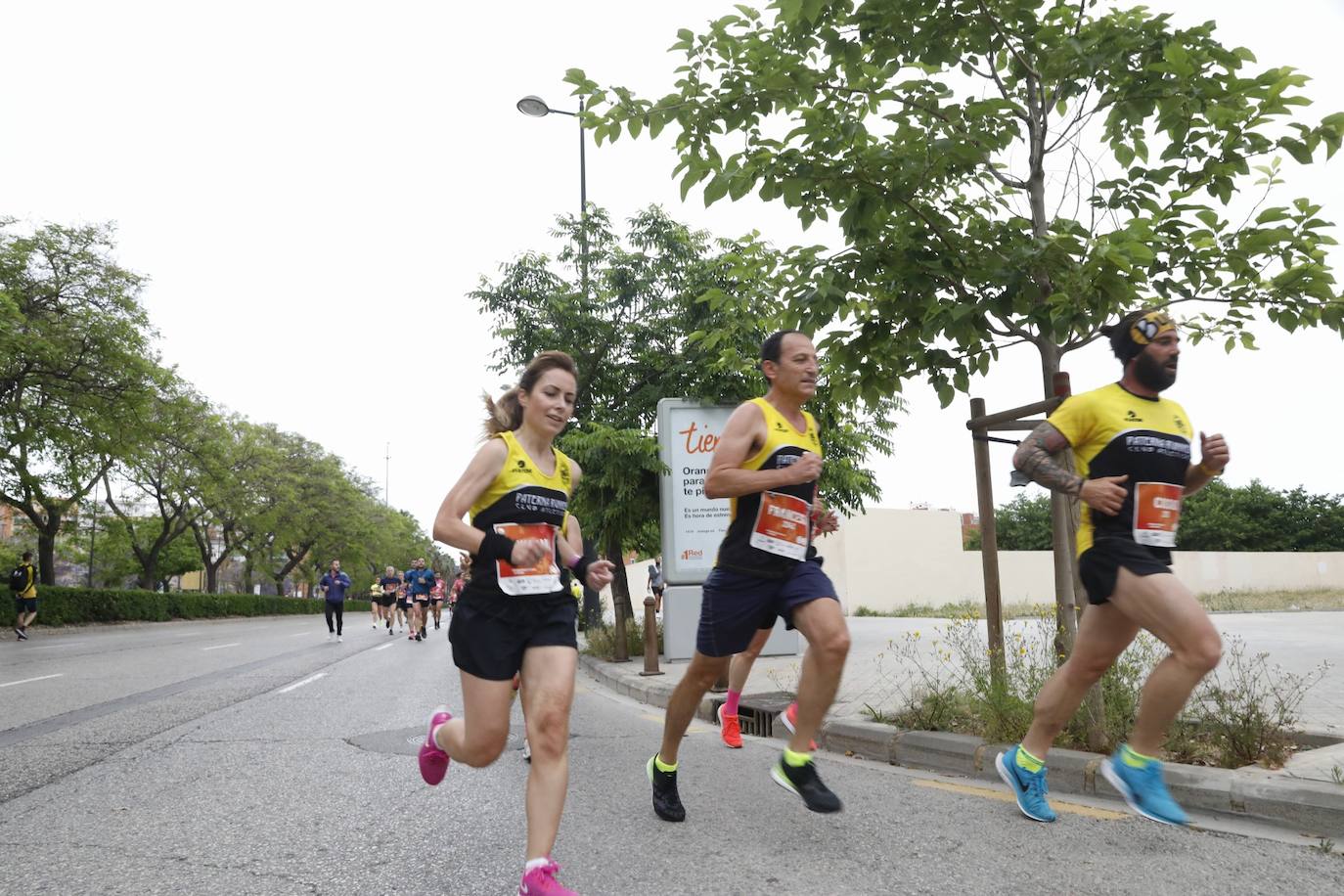 El atletismo popular retoma el pulso en Valencia con la segunda carrera celebrada en la ciudad. Los corredores se han lanzado a la calle con ganas e ilusión después de más de un año sin poder participar en este tipo de competiciones. 