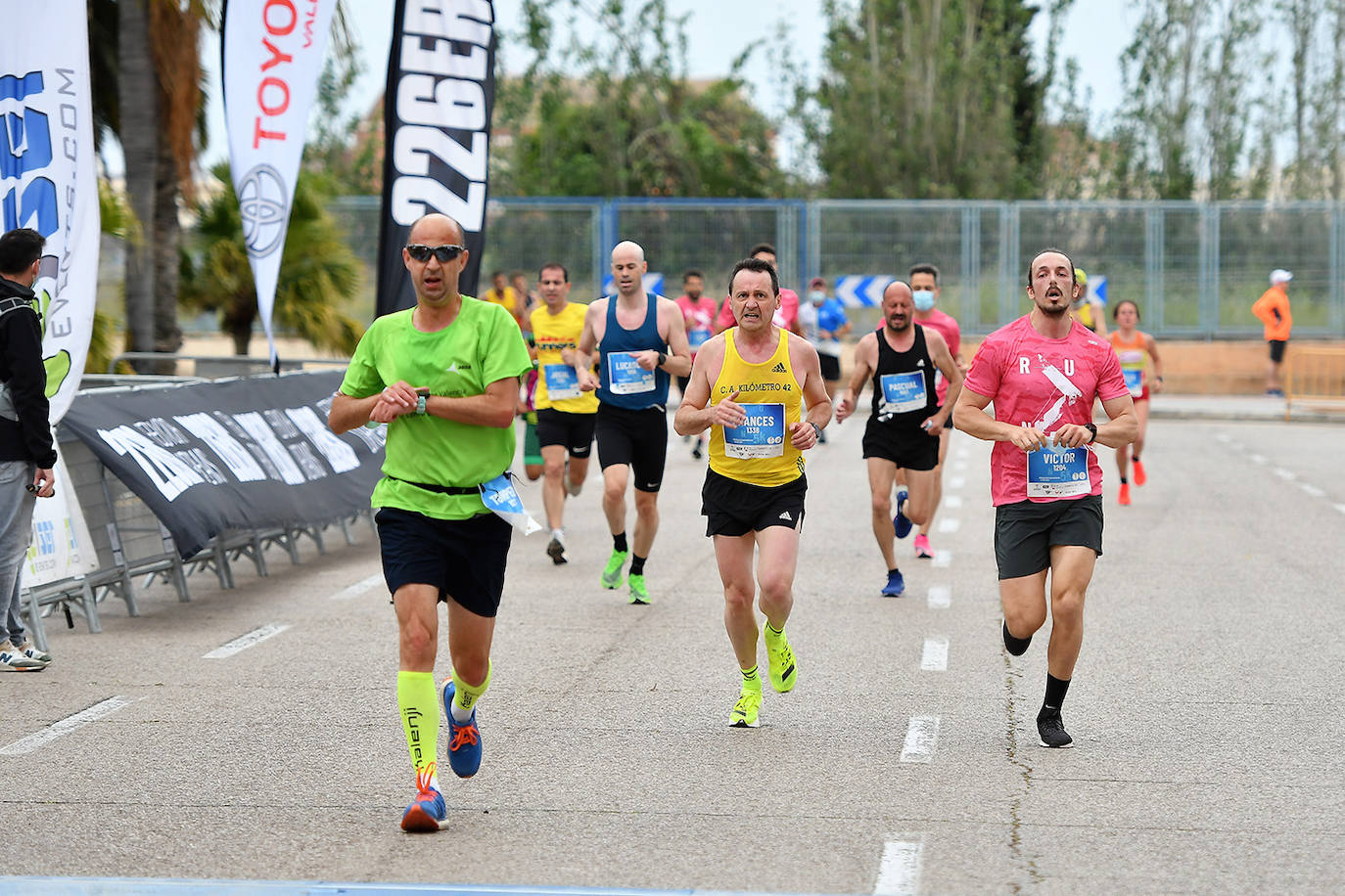 Bajo el lema 'Valencia vuelve a correr', los participantes de la 5K han salido a recorrer la ciudad de Valencia al ritmo de sus zancadas. La ciudad ha acogido la segunda carrera popular tras más de un año de parón por el coronavirus y los corredores se han lanzado a las calles con ganas e ilusión.