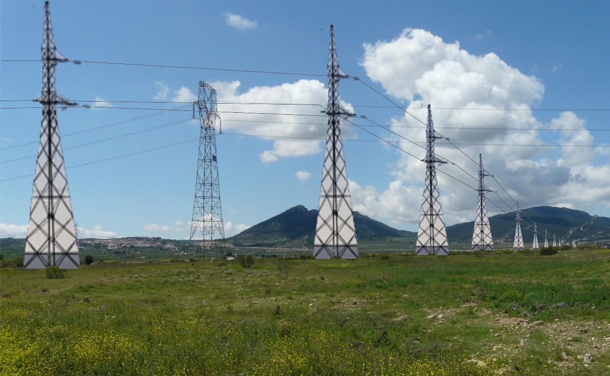 Recreación del impacto de las torres eléctricas en la Font de la Figuera. 