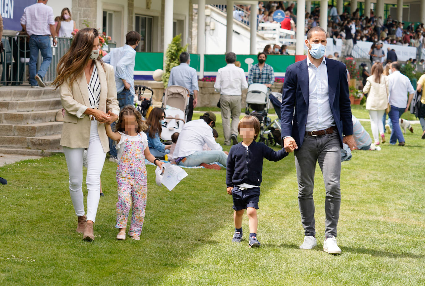 Malena Costa, Mario Suárez y sus hijos