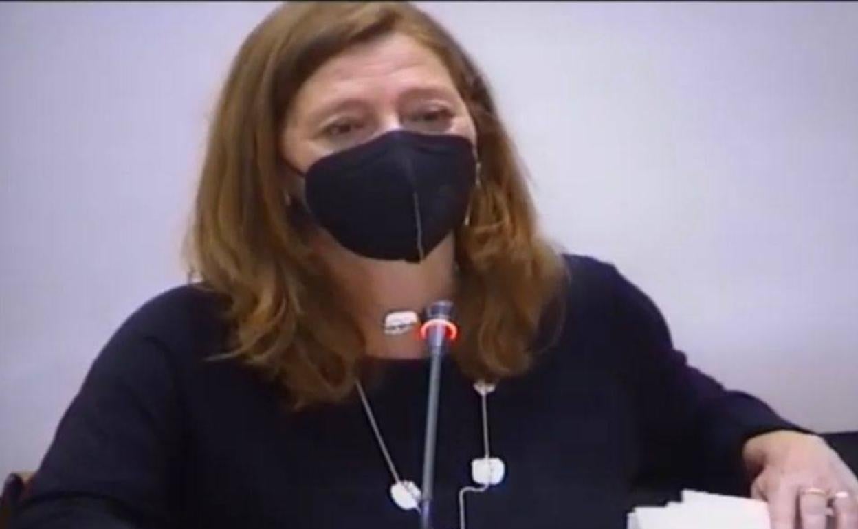 La alcaldesa de Godella, Eva Sanchis, en su última intervención. 