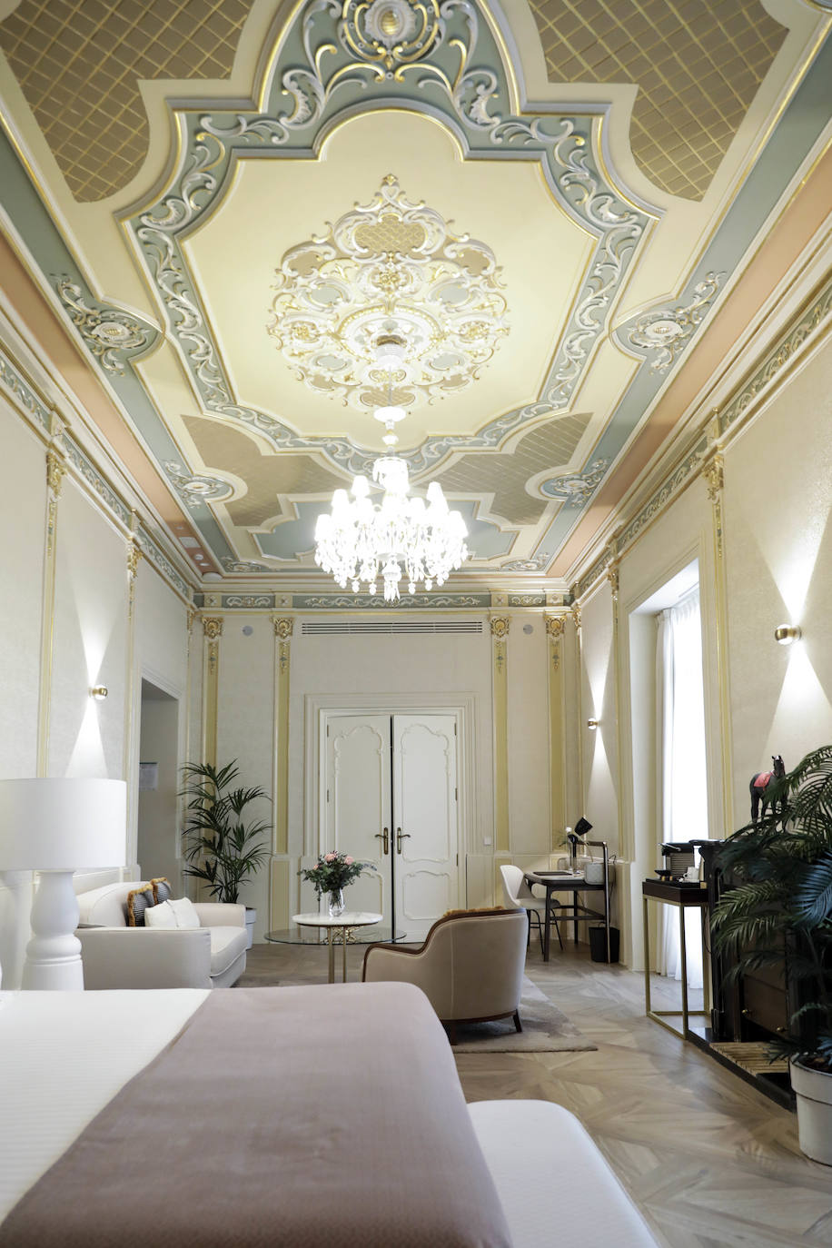 Los hoteles de lujo abren sus puertas después de la etapa más dura de la pandemia. En la imagen, el Palacio Vallier.