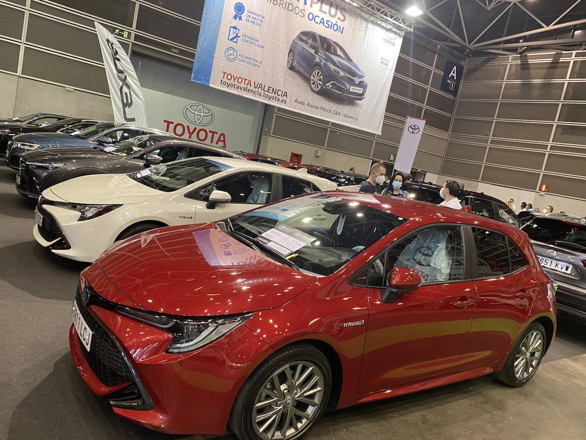 Preparativos en Feria Valencia para la celebración del Salón del Automovil 2021. 