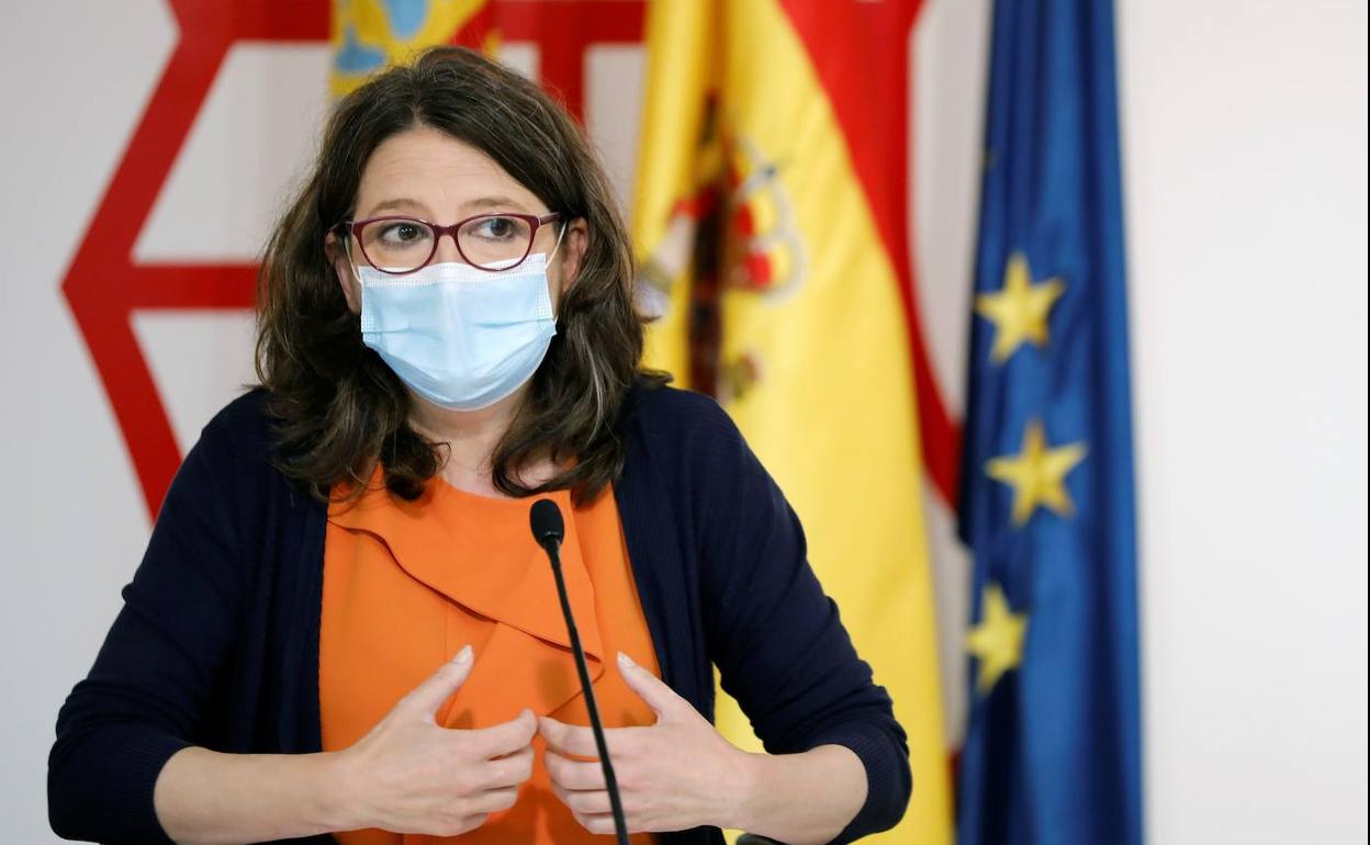 La Portavoz y vicepresidenta del Gobierno valenciano, Mónica Oltra, este viernes durante la rueda de prensa tras el Pleno del Consell. 