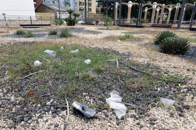 El vandalismo destroza el jardín del Museo de Historia de Valencia