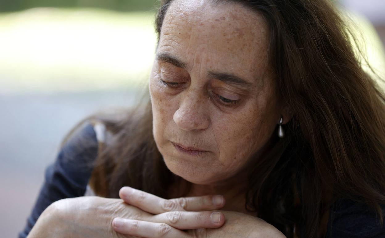 Noemi, la abuela de los niños asesinados en Godella, ayer, durante la entrevista con LAS PROVINCIAS en Valencia. 