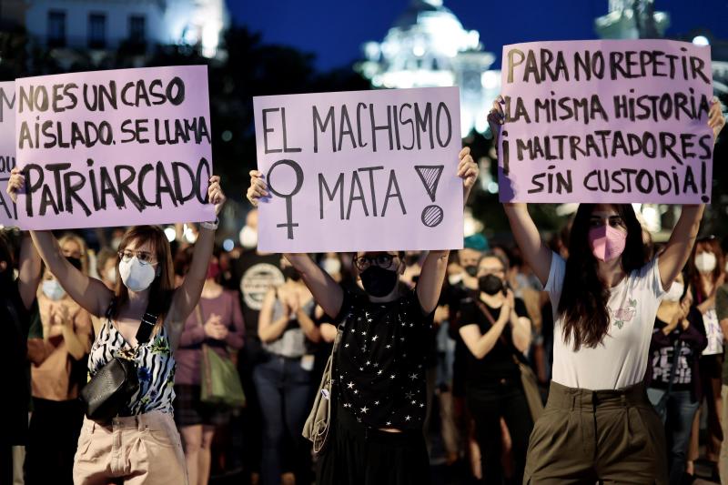 Homenaje por las pequeñas Anna y Olivia en Valencia.