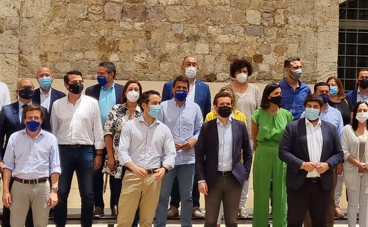 Mazón, entre García Egea y Casado, este fin de semana en Cartagena. 