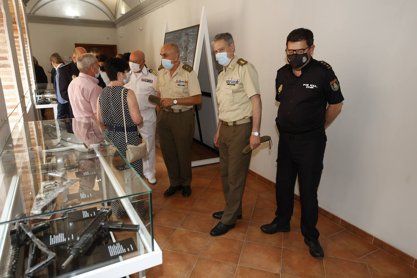 Valencia es ya sede para el recuerdo de 60 años de azote del terrorismo en toda España a través de la mirada de la prensa. La muestra se puede visitar en la sede de San Carlos de la Universidad Católica de Valencia.