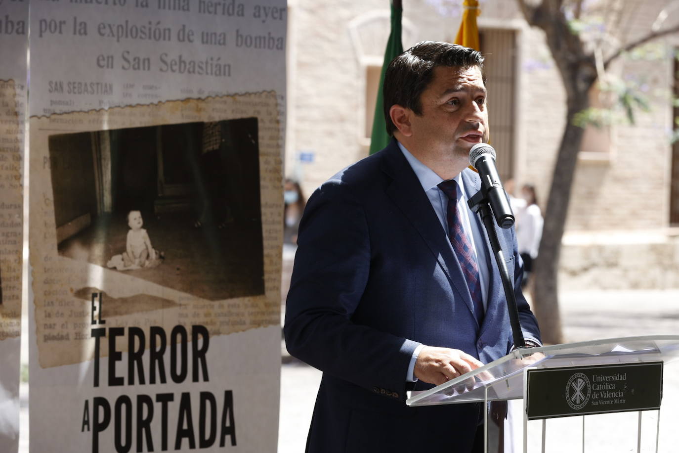 Valencia es ya sede para el recuerdo de 60 años de azote del terrorismo en toda España a través de la mirada de la prensa. La muestra se puede visitar en la sede de San Carlos de la Universidad Católica de Valencia.