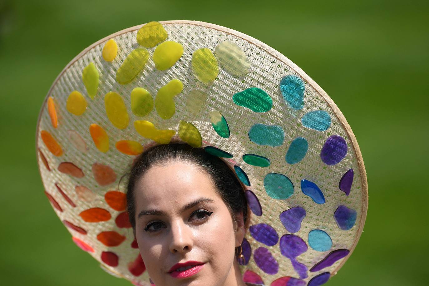 Fotos: Extravagantes e imposibles: vuelven Ascot y sus tocados