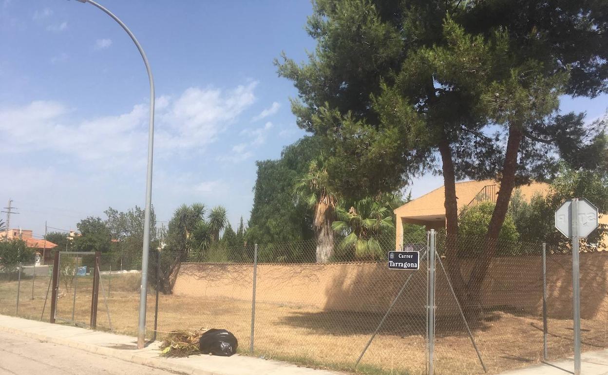 Un solar en l'Eliana. 