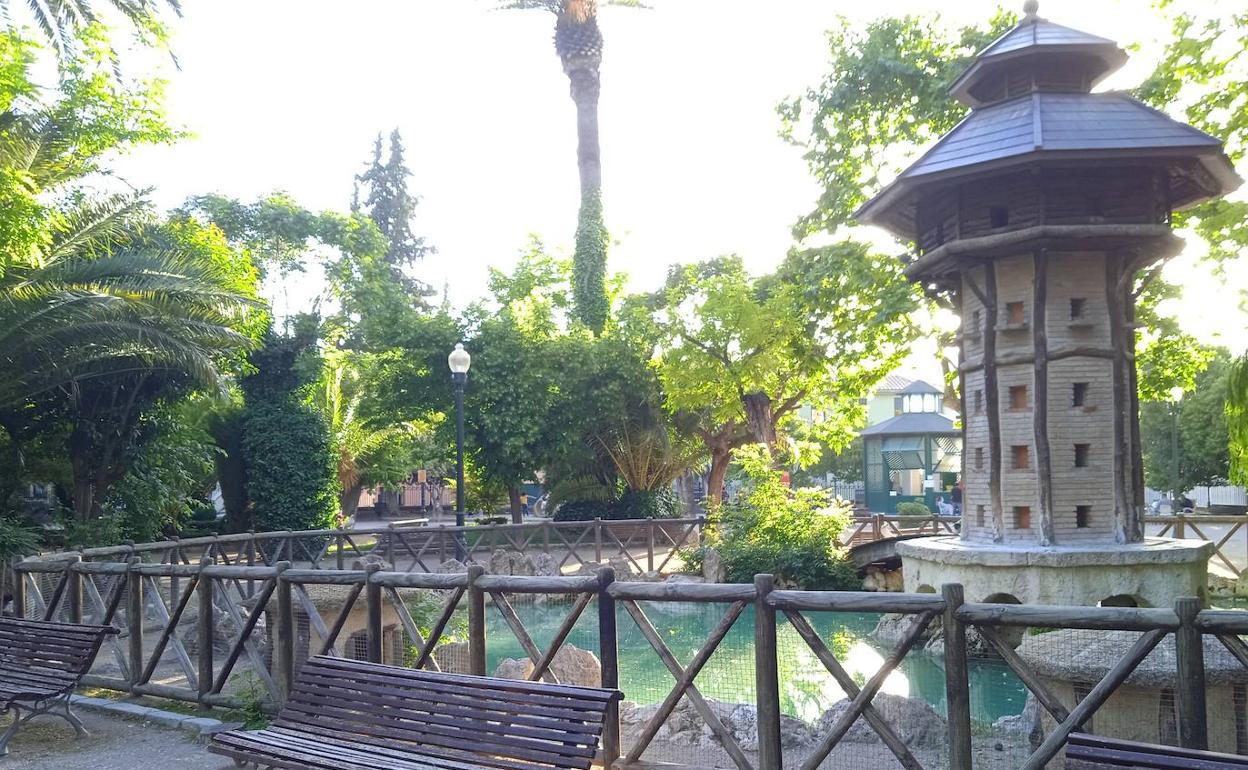 Imagen del parque de la Glorieta en el centro histórico de Alcoy. 