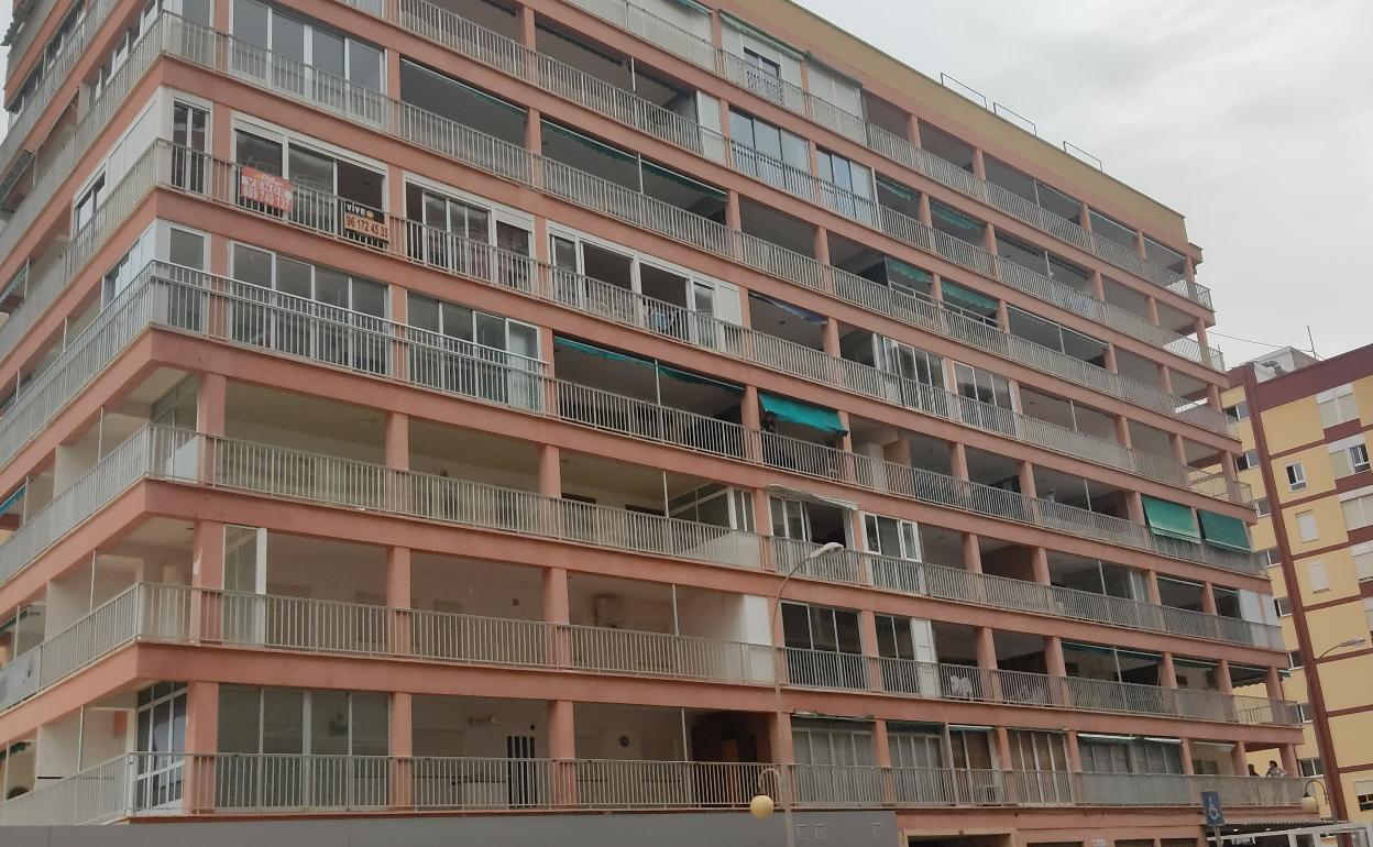 Apartamentos en venta en primera línea en Cullera. 